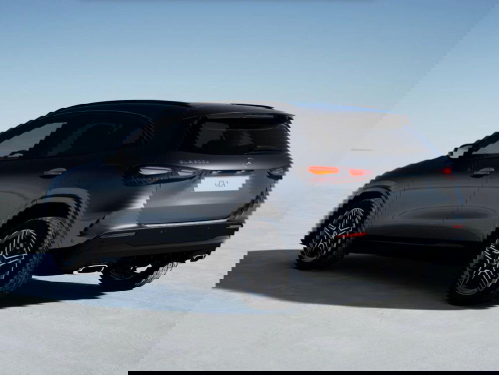 Mercedes-Benz GLA SUV nuova a Bergamo (4)