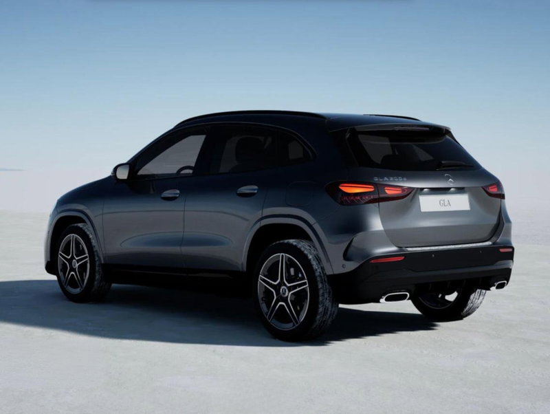 Mercedes-Benz GLA SUV nuova a Bergamo (4)
