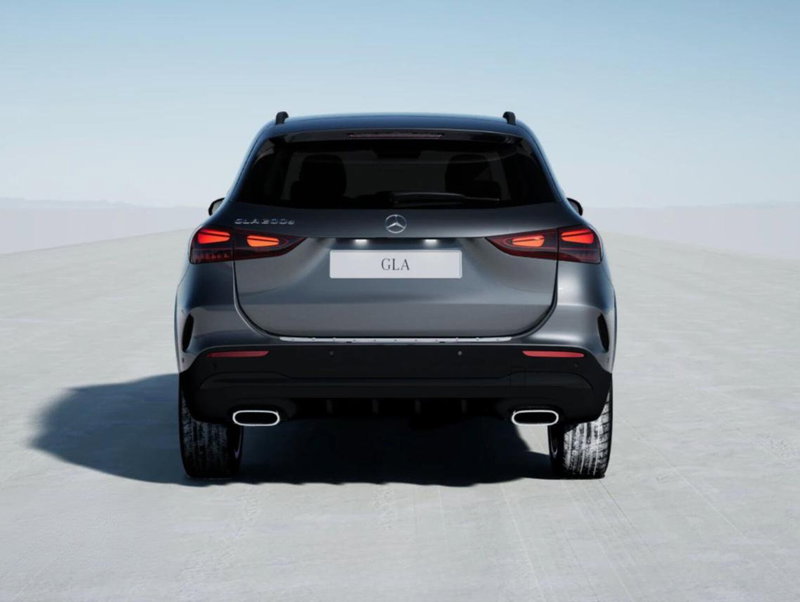 Mercedes-Benz GLA SUV nuova a Bergamo (5)
