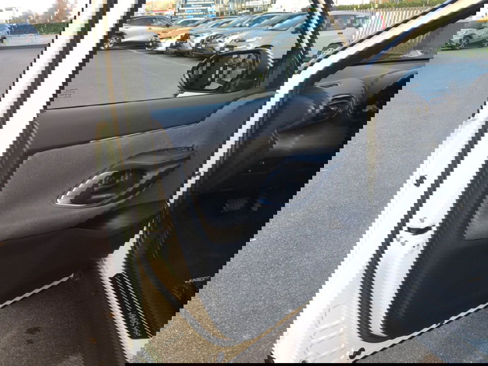 Toyota Yaris Cross usata a Mantova (19)