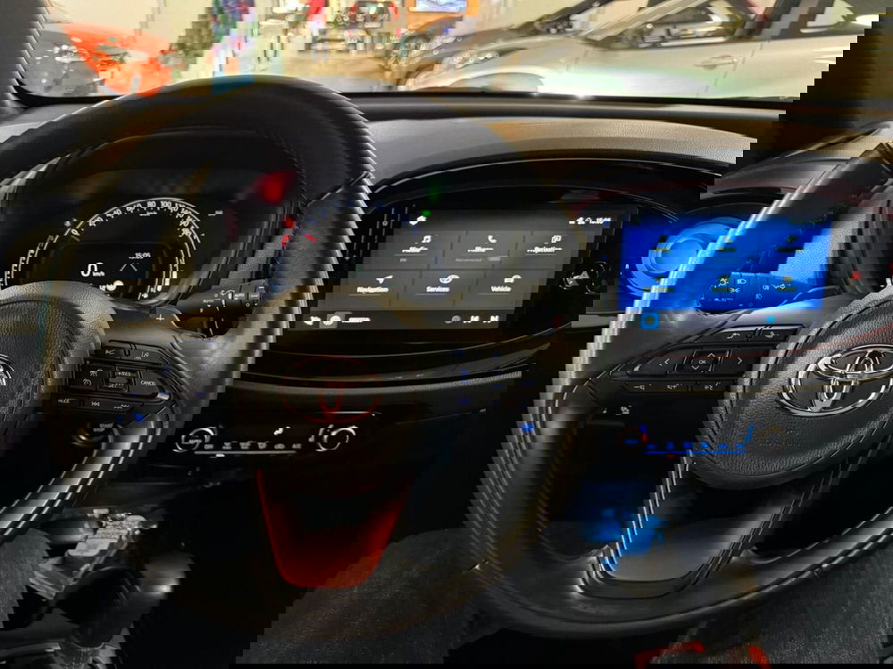 Toyota Aygo X usata a Modena (11)