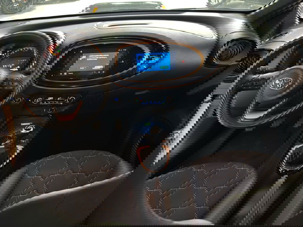 Toyota Aygo X usata a Bologna (14)