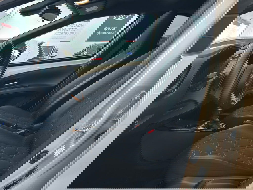 Toyota Aygo X usata a Bologna (8)