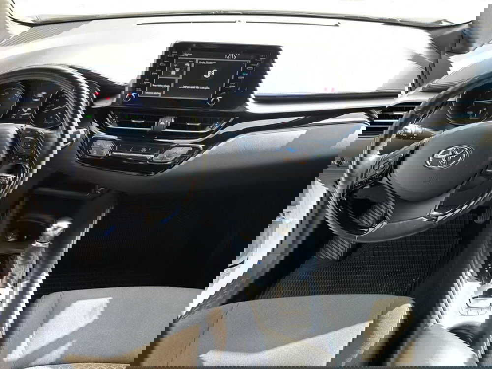 Toyota Toyota C-HR usata a Bologna (9)