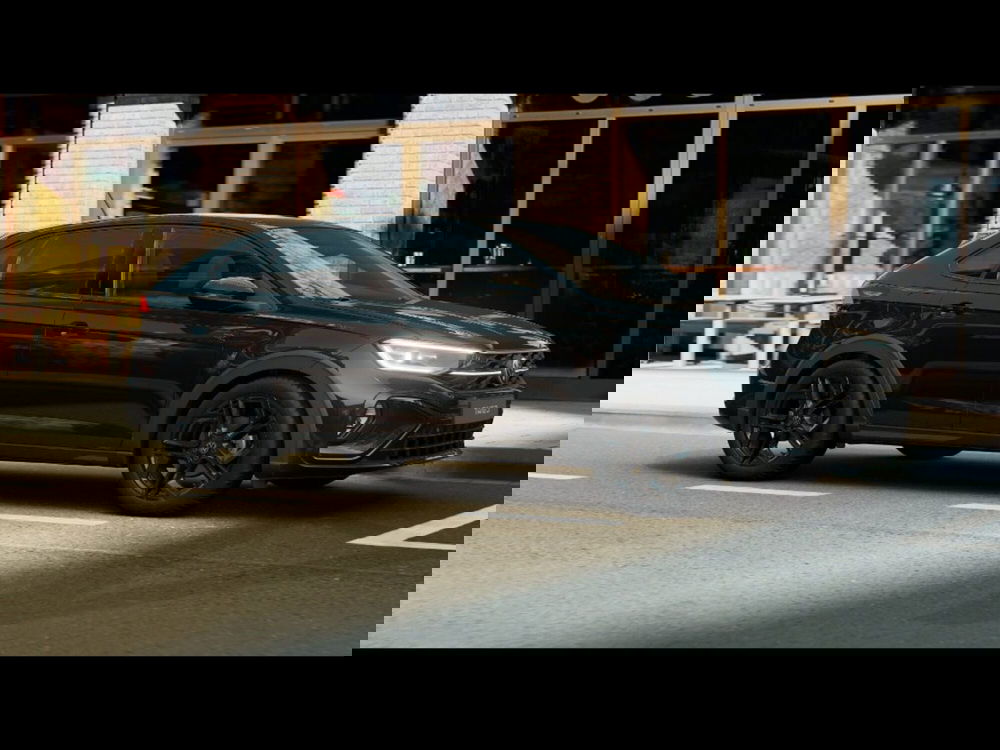 Volkswagen Taigo nuova a Firenze (3)