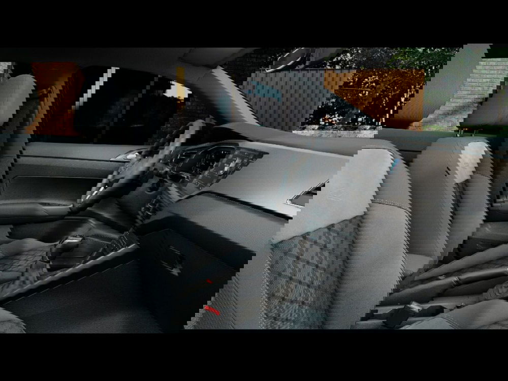 Volkswagen Taigo nuova a Firenze (7)