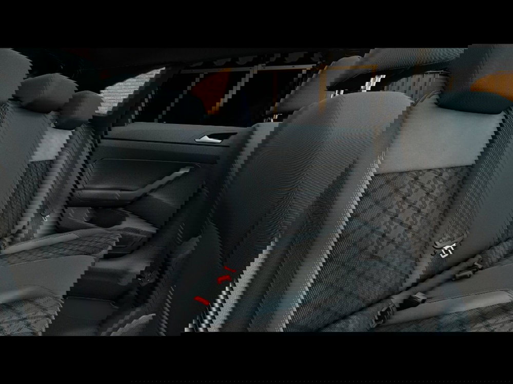 Volkswagen Taigo nuova a Firenze (8)