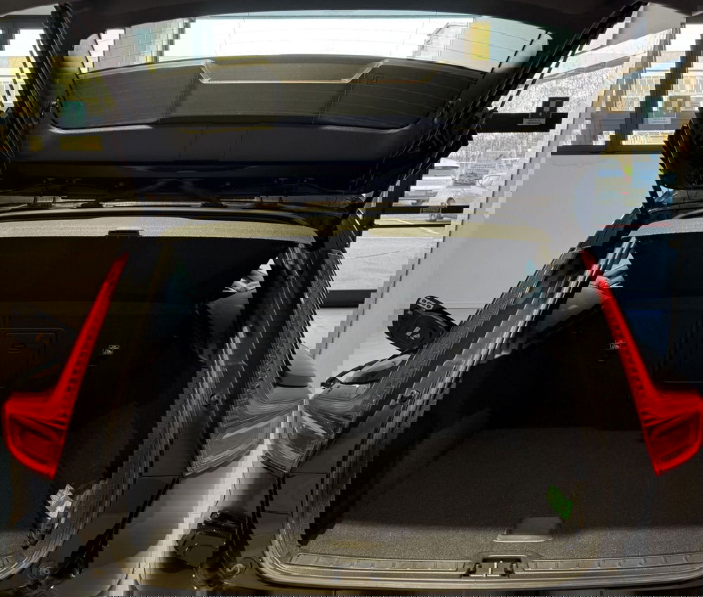 Volvo XC40 usata a Parma (9)