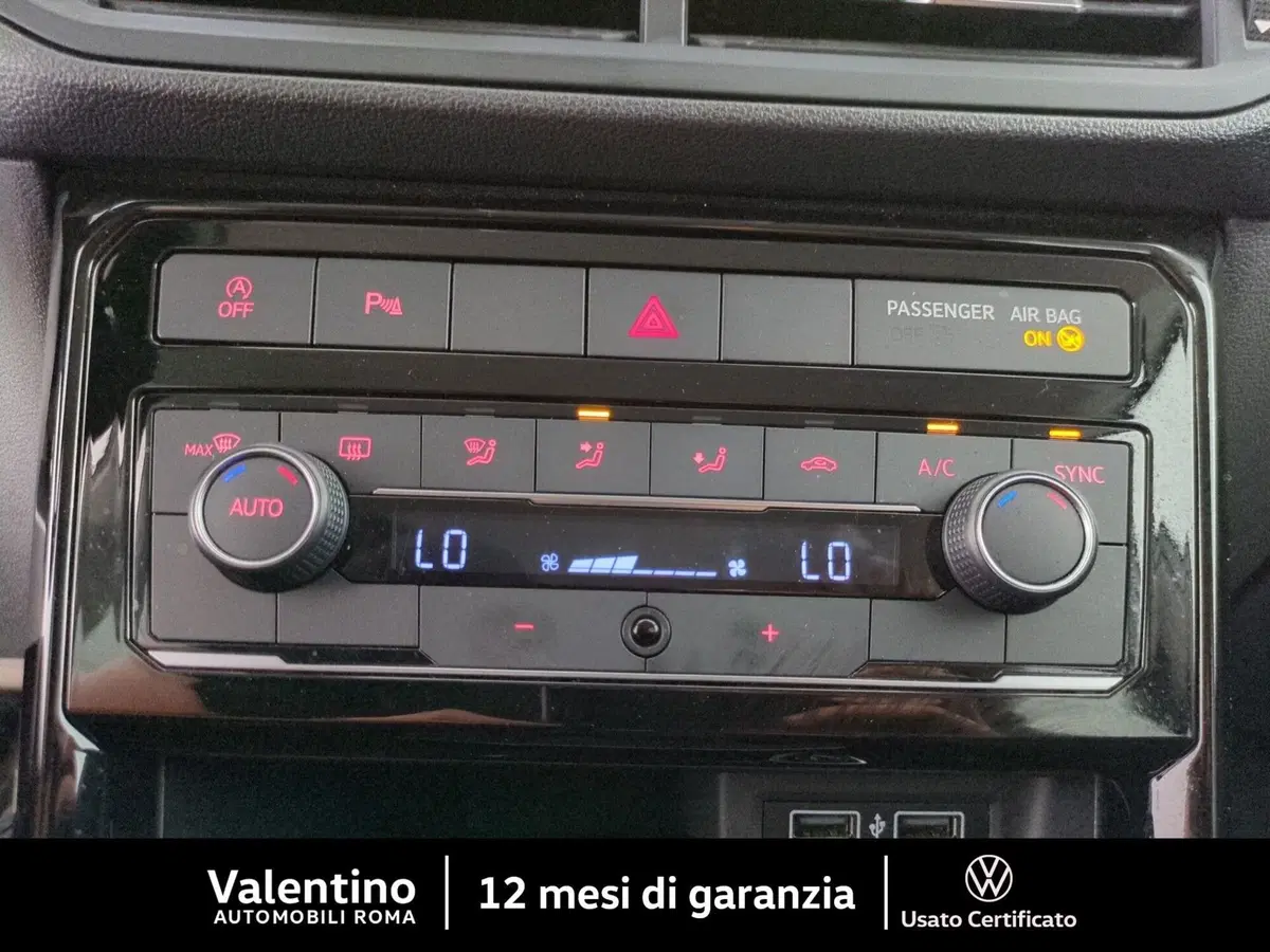 Volkswagen T-Cross usata a Roma (16)