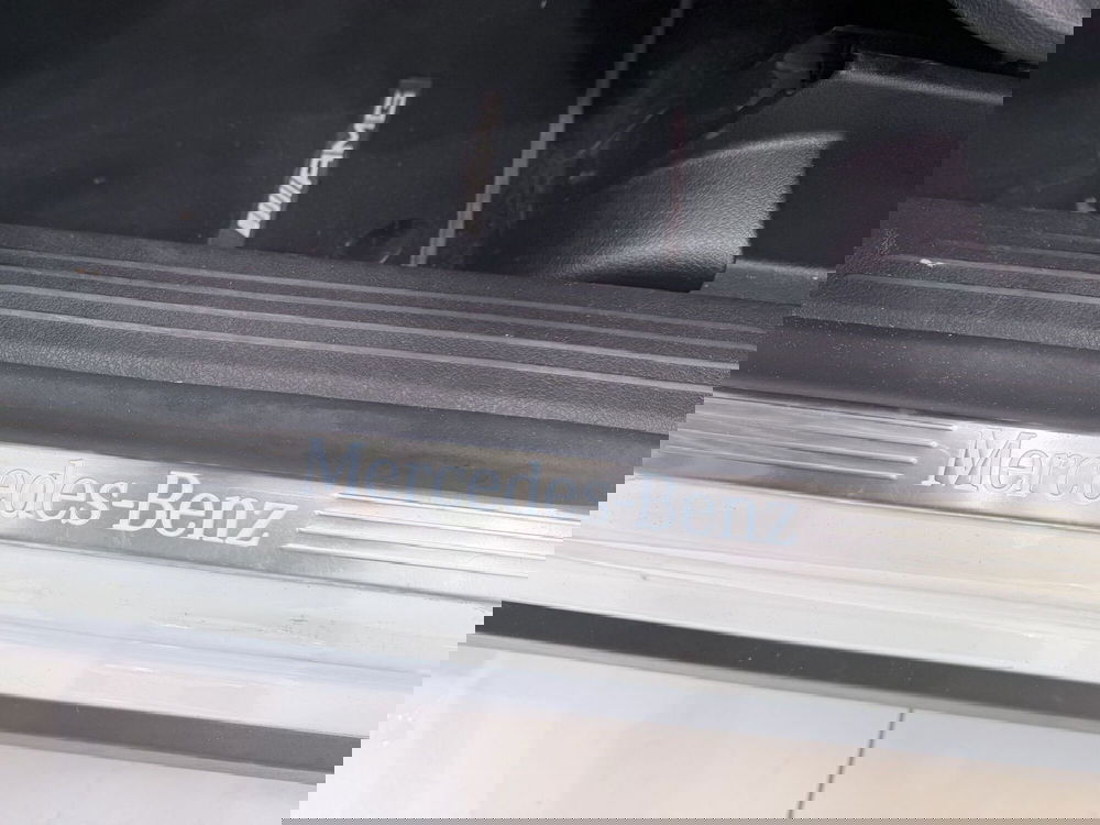 Mercedes-Benz GLB usata a Latina (18)