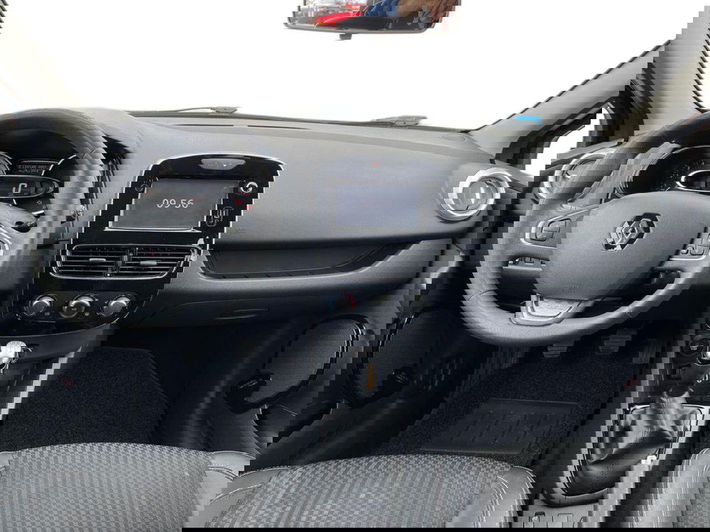 Renault Clio usata a Bari (8)