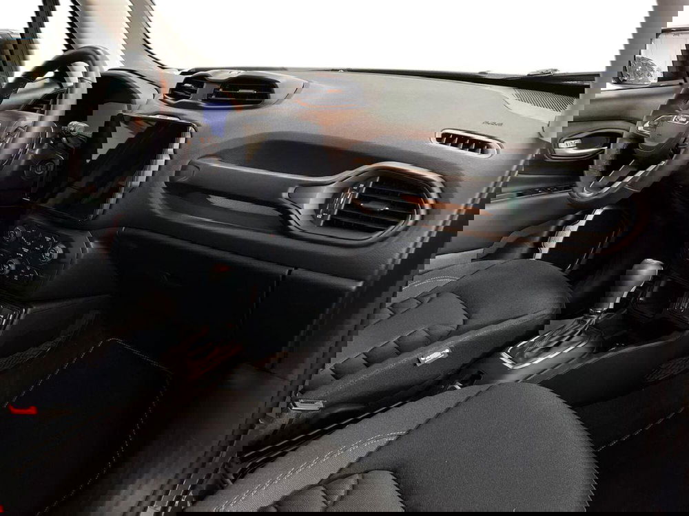 Jeep Renegade usata a Bari (9)