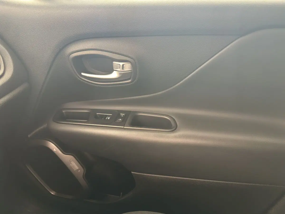 Jeep Renegade usata a Cosenza (17)