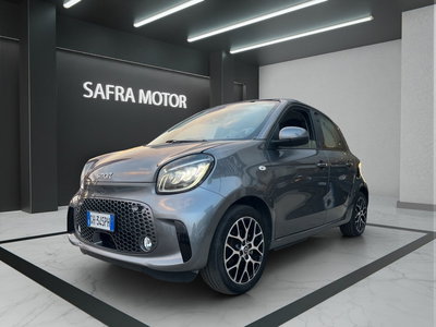smart forfour forfour EQ Racingrey (22kw) del 2021 usata a Rende
