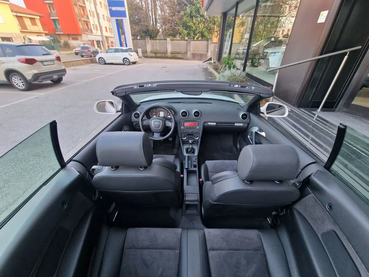 Audi A3 Cabrio usata a Milano (11)