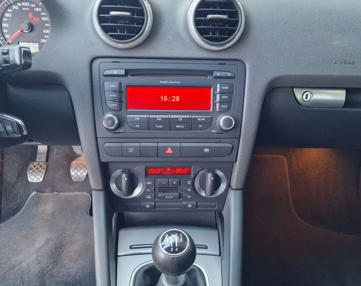 Audi A3 Cabrio usata a Milano (15)