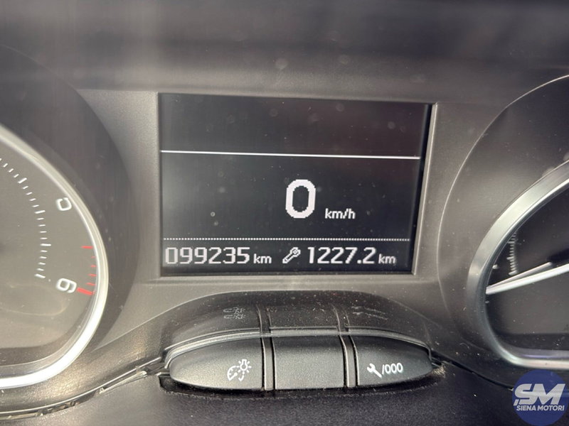 Peugeot 208 usata a Firenze (11)
