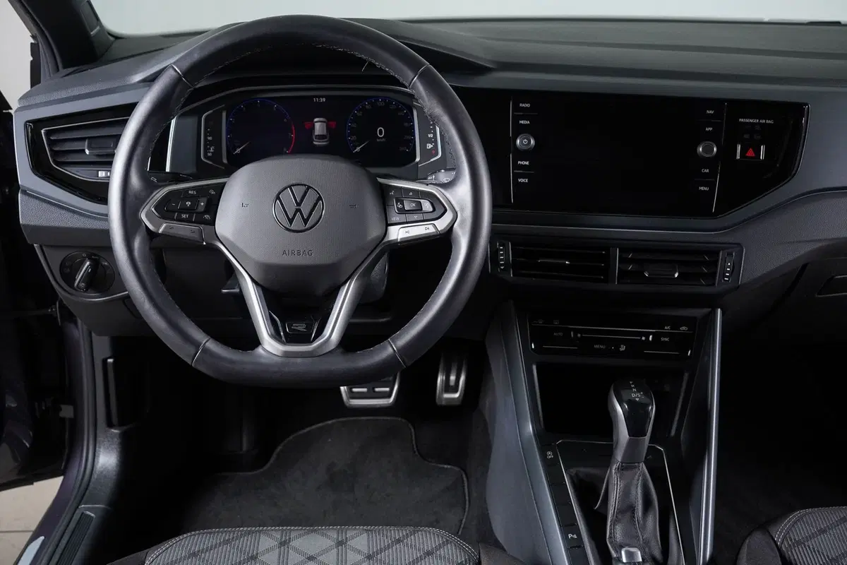 Volkswagen Taigo usata a Perugia (16)