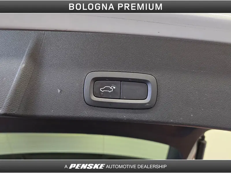 Volvo XC40 usata a Bologna (11)