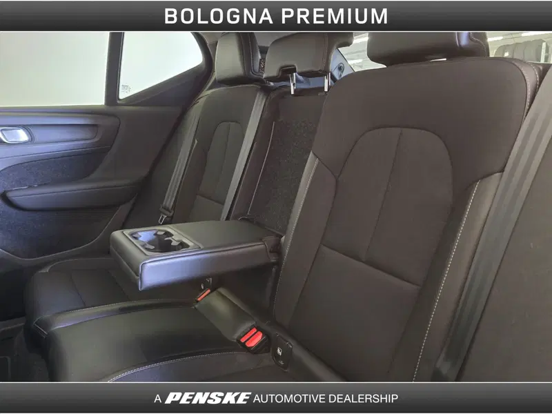 Volvo XC40 usata a Bologna (14)