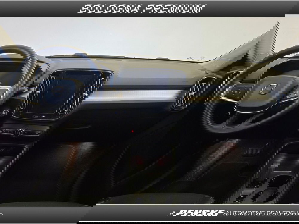 Volvo XC40 usata a Bologna (4)