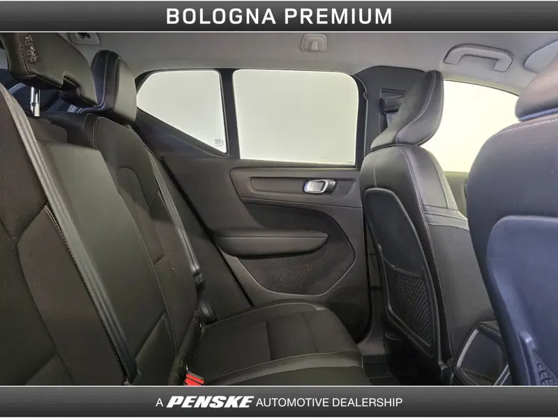 Volvo XC40 usata a Bologna (5)