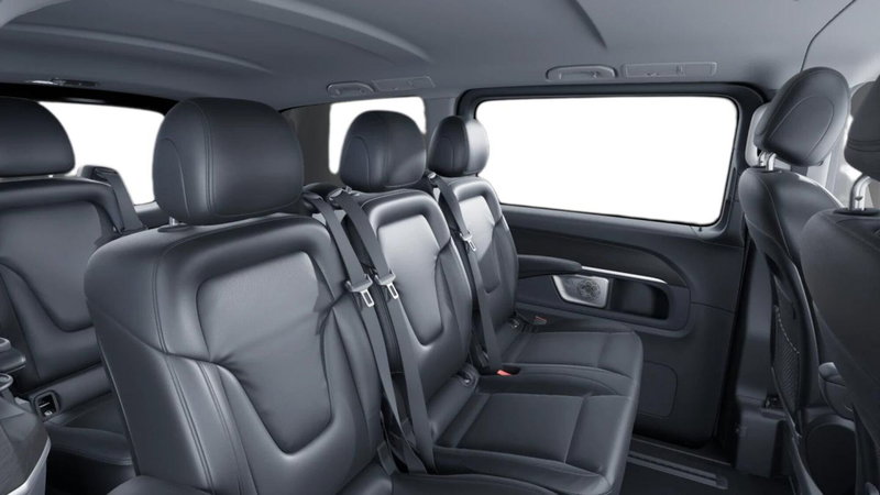 Mercedes-Benz Classe V nuova a Milano (9)