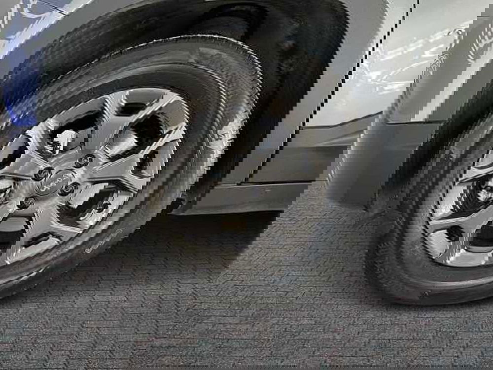 Jeep Avenger usata a Prato (6)