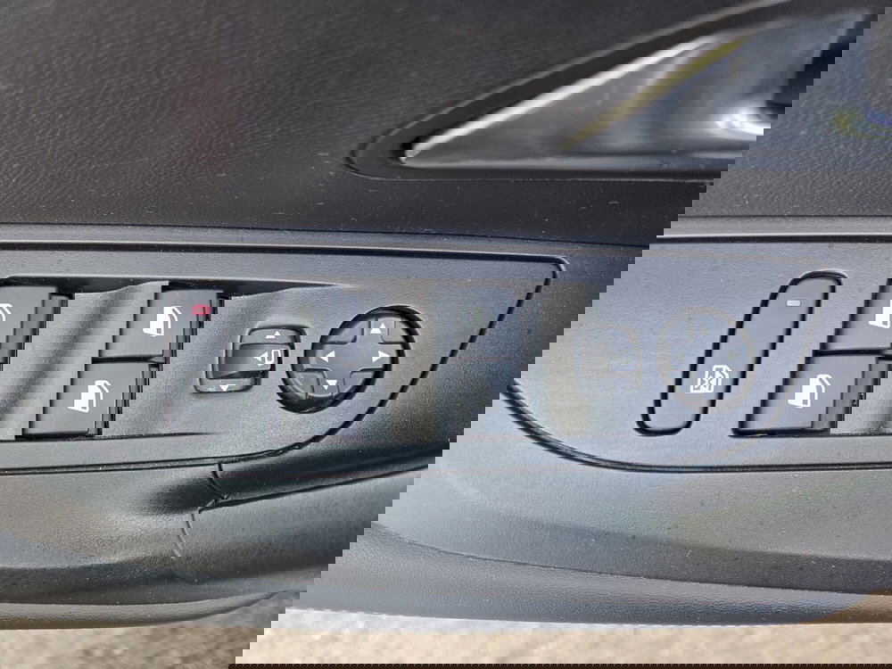 Peugeot 2008 usata a Cremona (20)