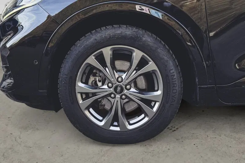 Ford Kuga usata a Vercelli (4)