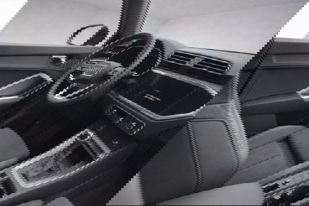 Audi Q3 Sportback usata a Taranto (5)