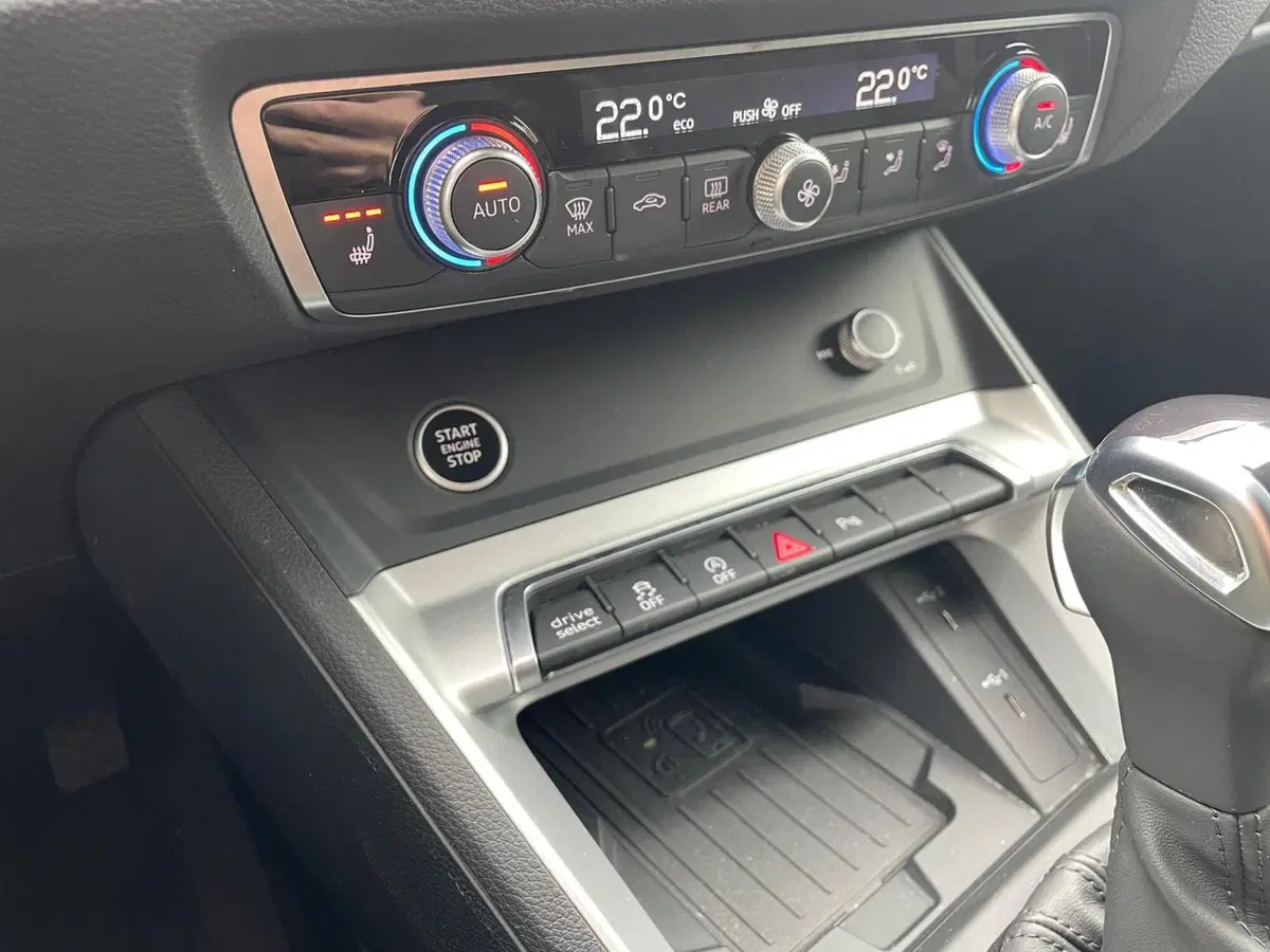 Audi Q3 Sportback usata a Taranto (9)