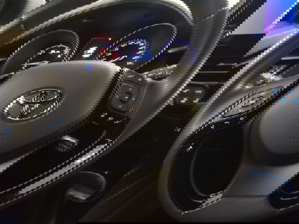 Toyota Toyota C-HR usata a Bergamo (13)