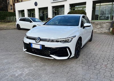 Volkswagen Golf 2.0 TDI 150 CV DSG SCR R-Line del 2024 usata a Casatenovo