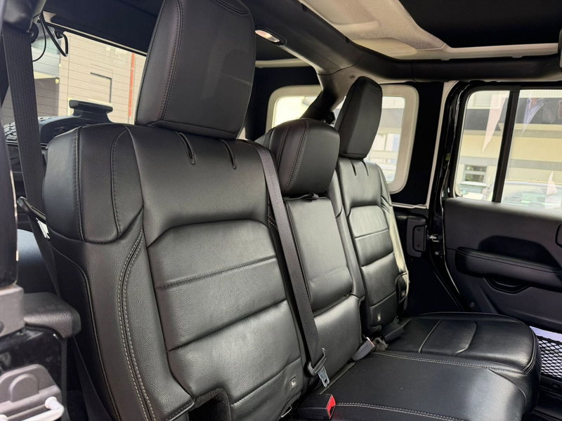 Jeep Wrangler usata a Rimini (16)