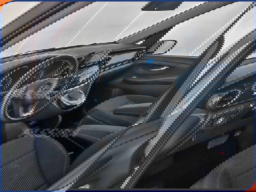 Mercedes-Benz Classe V usata a Milano (9)