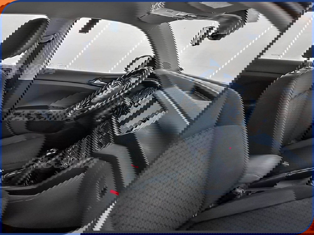 Volkswagen T-Cross usata a Milano (13)