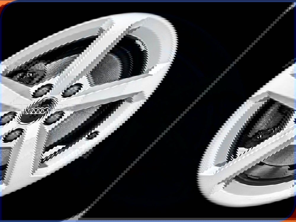 Audi Q2 usata a Milano (7)