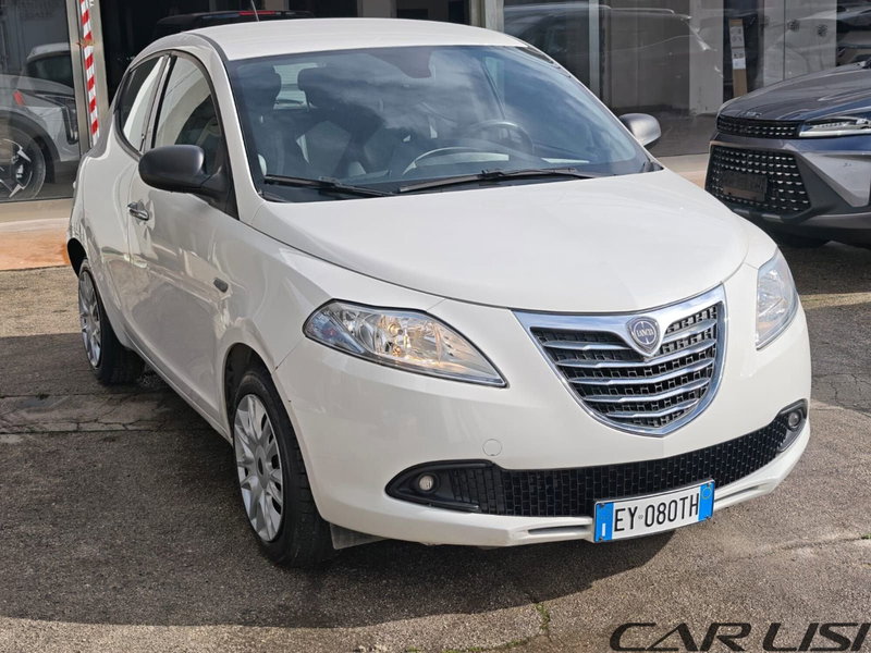 Lancia Ypsilon usata a Foggia (2)