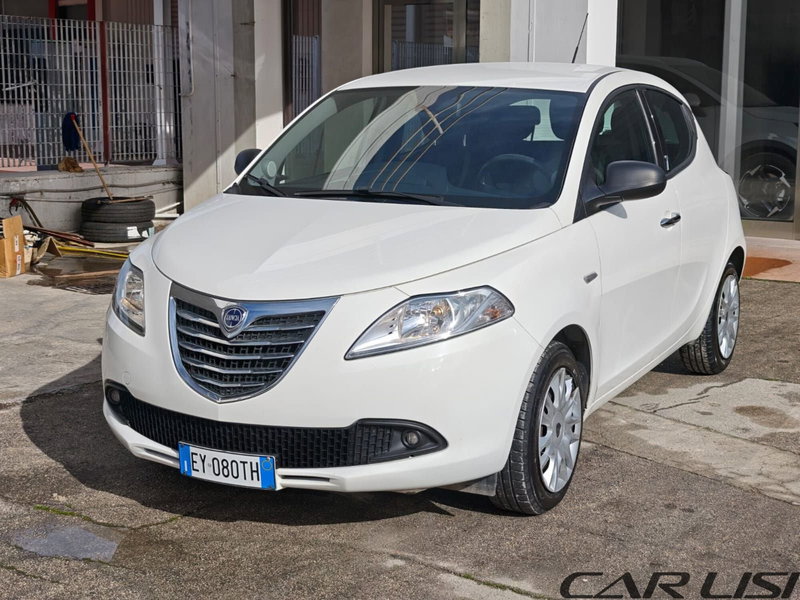 Lancia Ypsilon usata a Foggia (3)