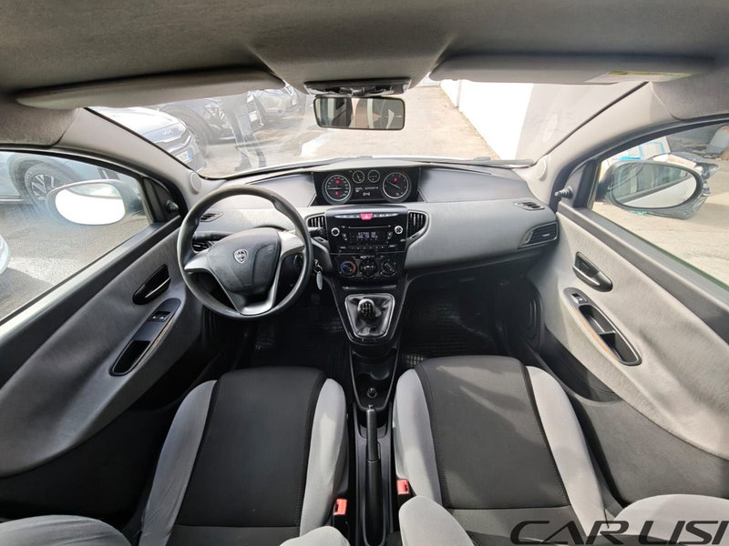 Lancia Ypsilon usata a Foggia (7)