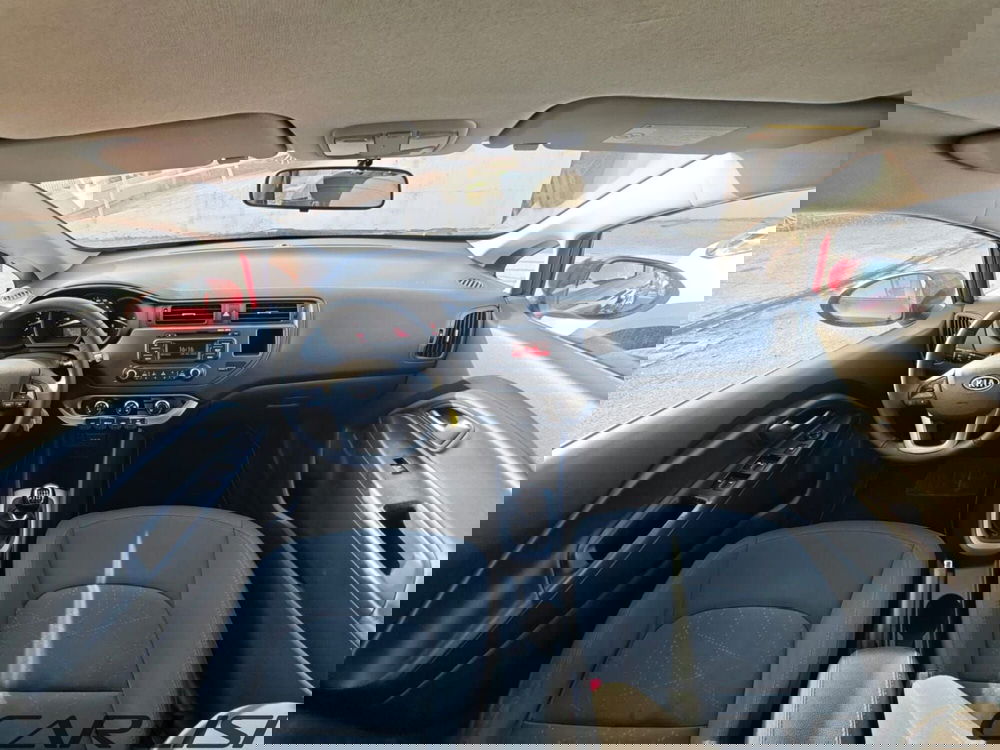 Kia Rio usata a Foggia (7)