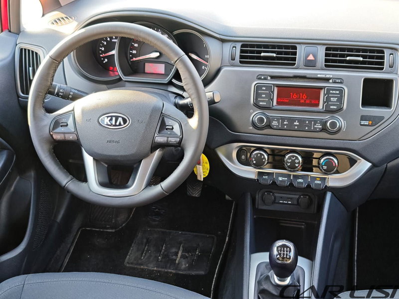 Kia Rio usata a Foggia (9)