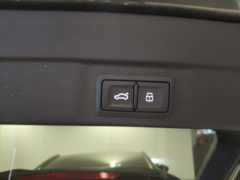 Audi A6 Avant nuova a Modena (17)