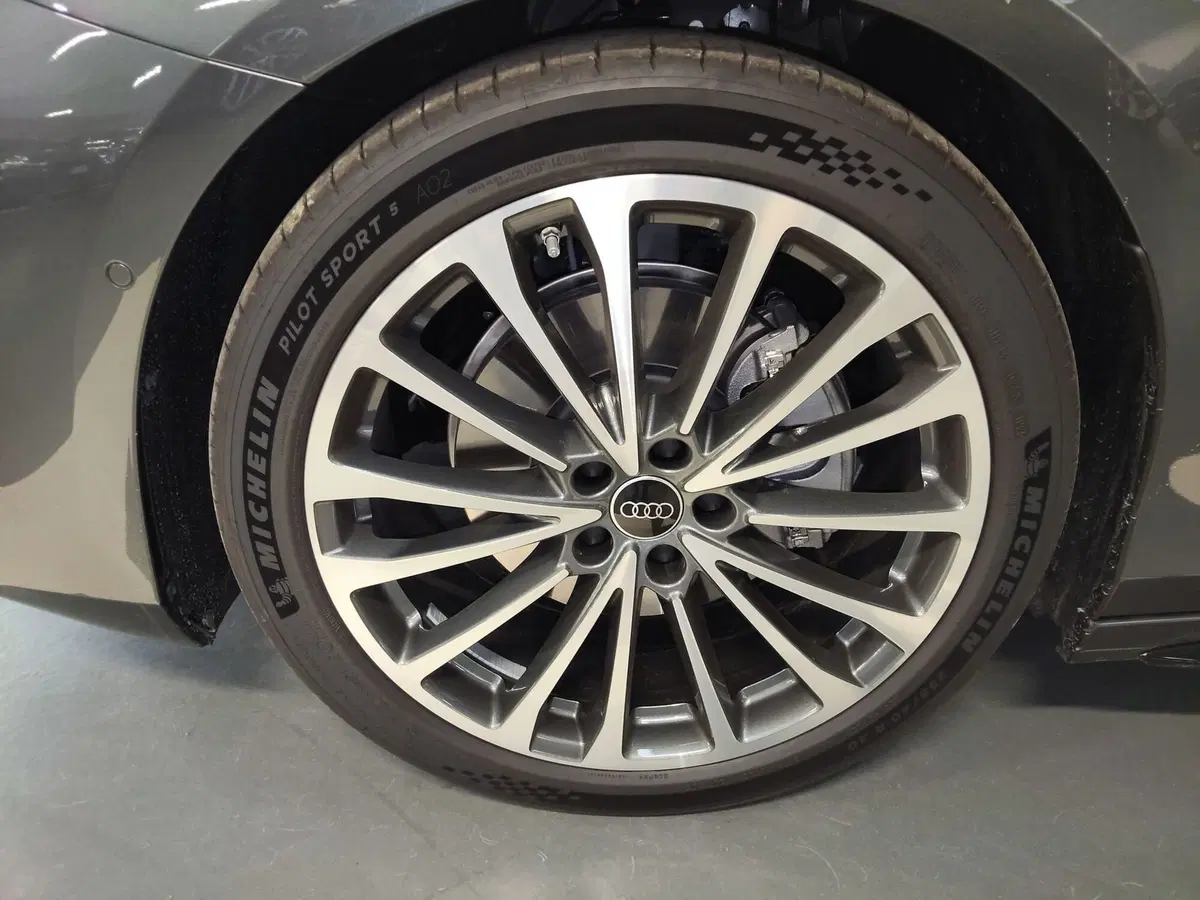 Audi A6 Avant nuova a Modena (6)