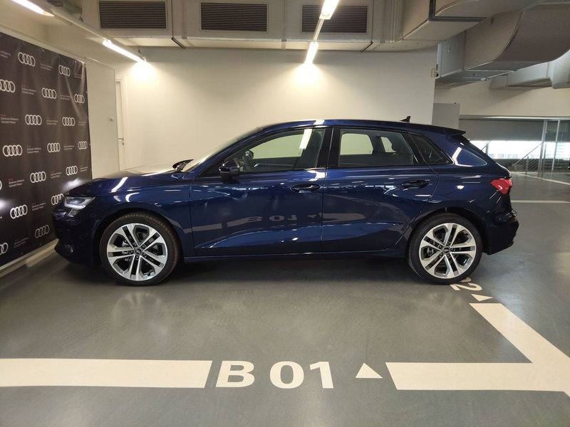 Audi A3 Sportback nuova a Modena (3)