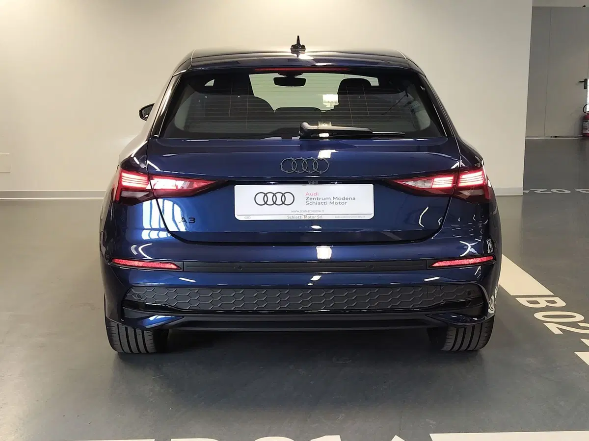 Audi A3 Sportback nuova a Modena (5)