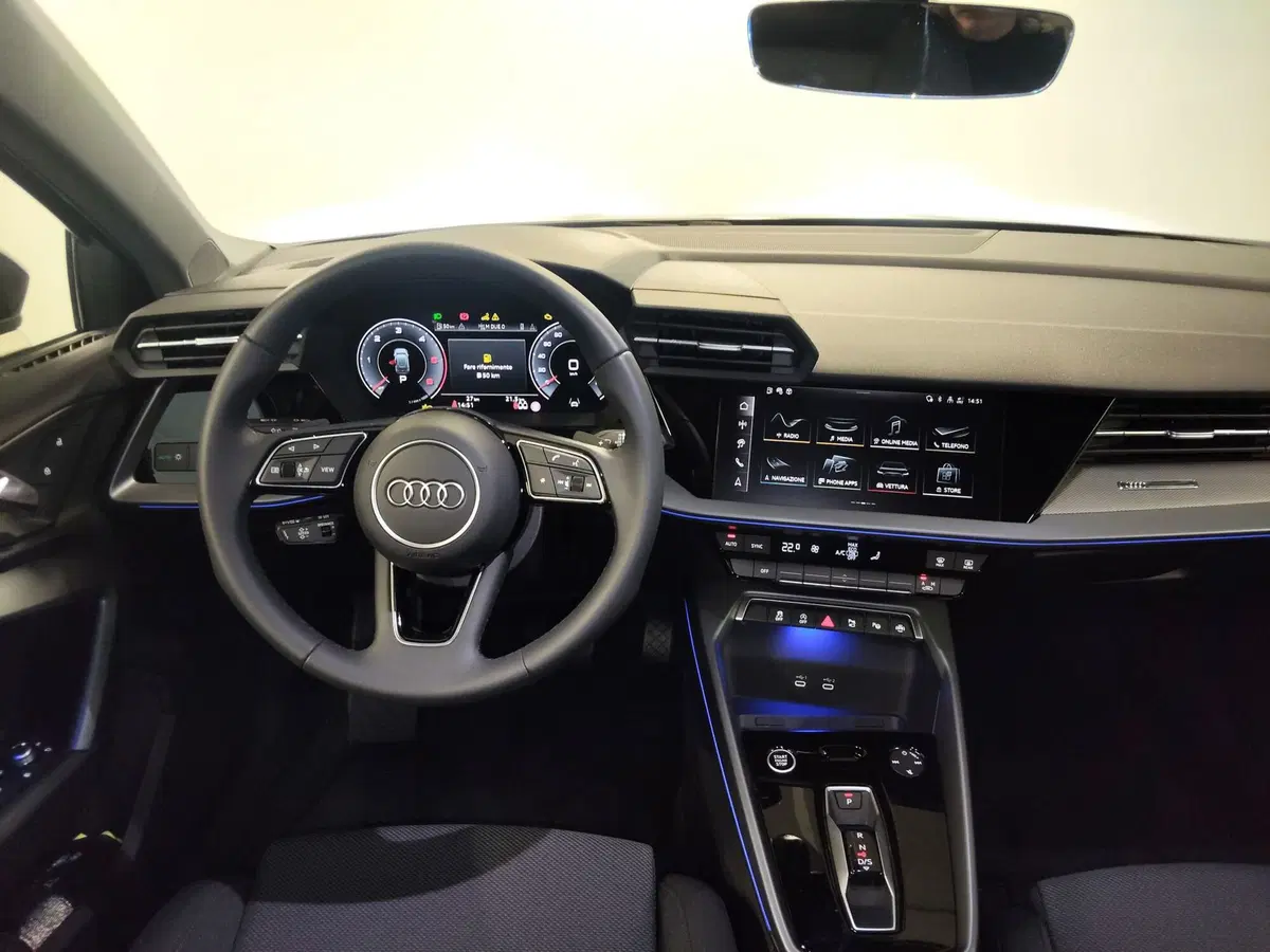 Audi A3 Sportback nuova a Modena (7)