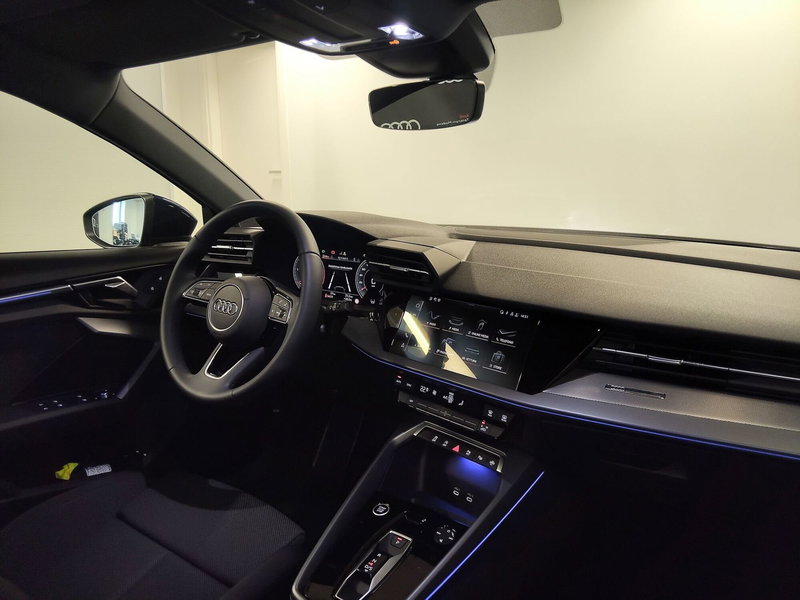 Audi A3 Sportback nuova a Modena (8)