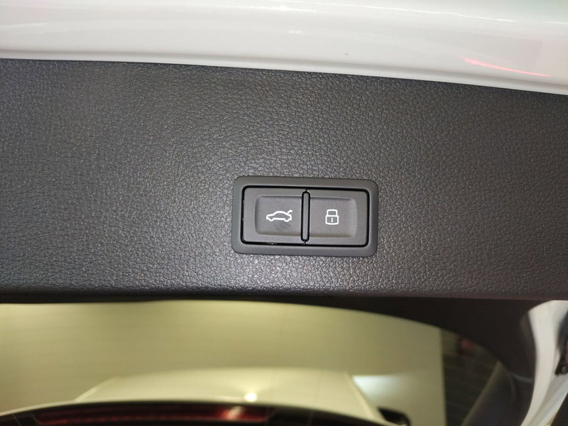 Audi Q2 nuova a Modena (14)